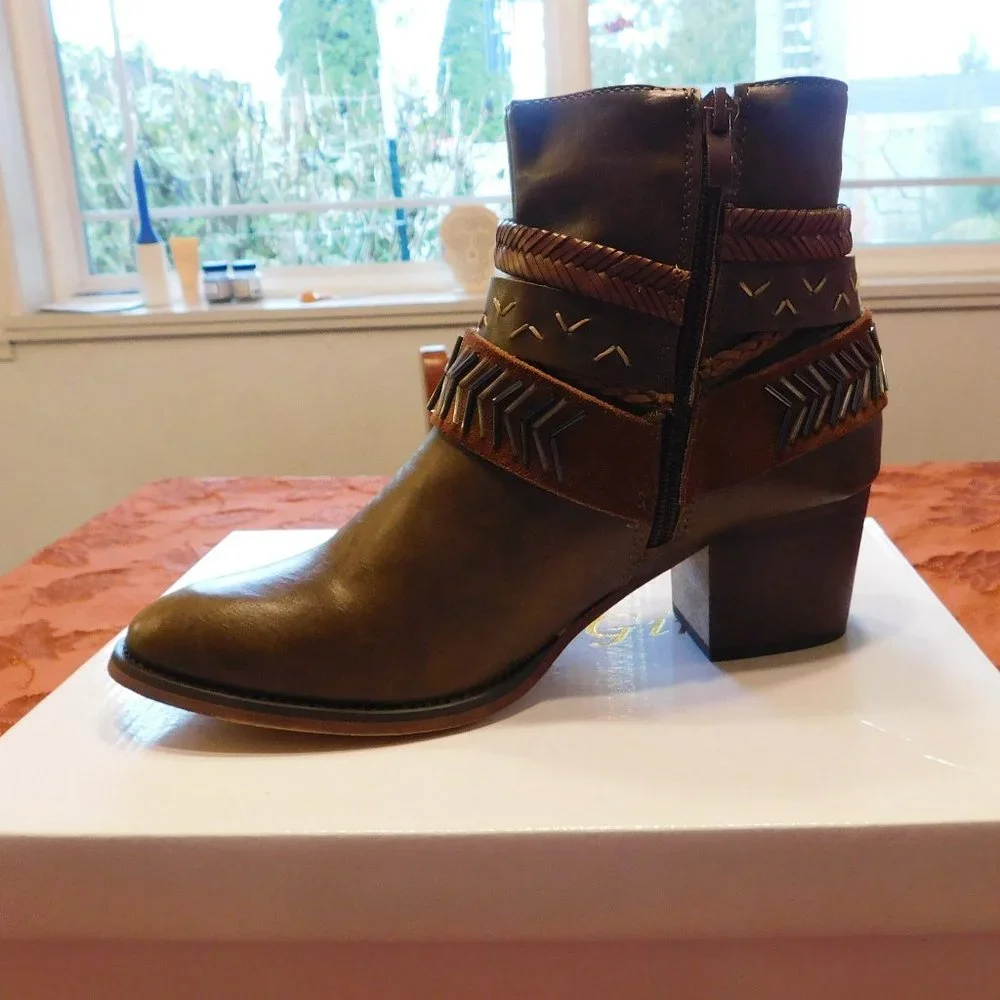 A Rider Girl Colleen Burnished Brown Western Booties - 7 (NEW) - Picture 2 of 4